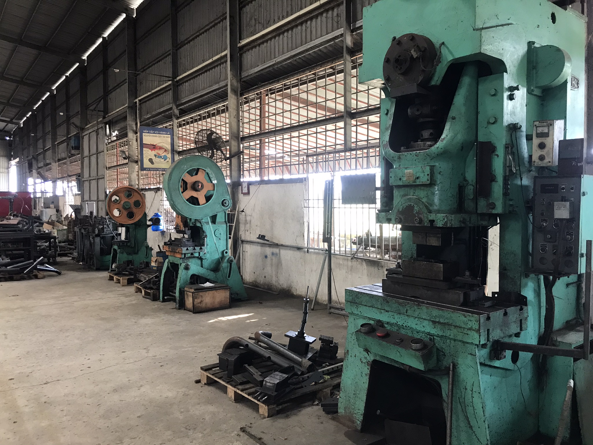 Stamping machine 2.JPEG